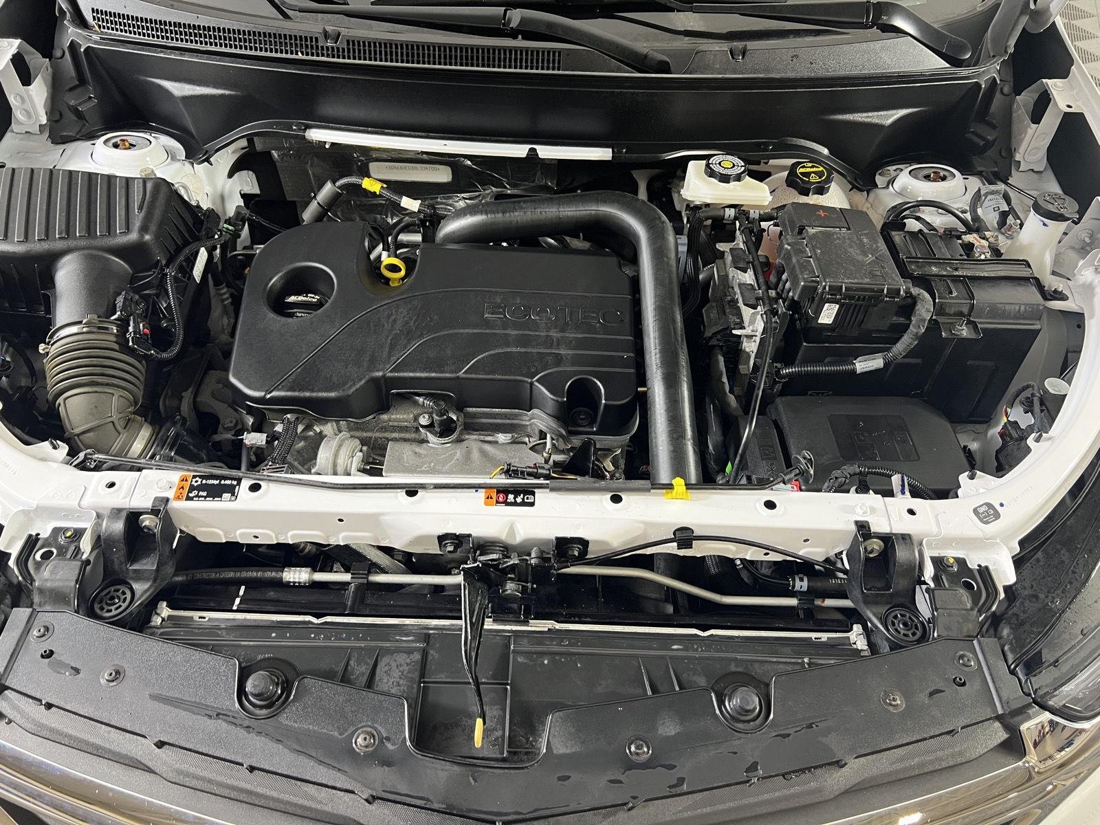 Used 2024 Summit White Chevrolet LS image 22