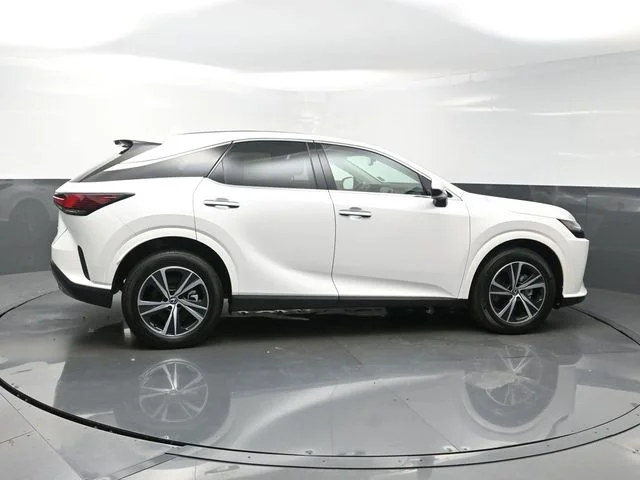 Used 2024 White Lexus 350 image 8