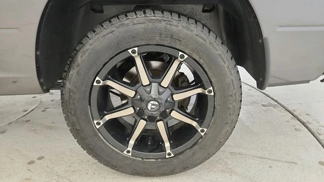Used 2019 Granite Crystal Clearcoat Metallic Ram Express image 28