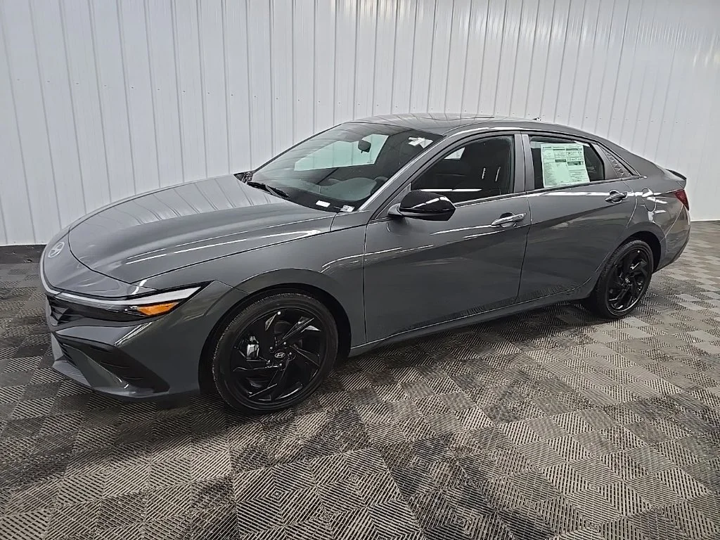 New 2026 Gray Hyundai SEL Sport image 6