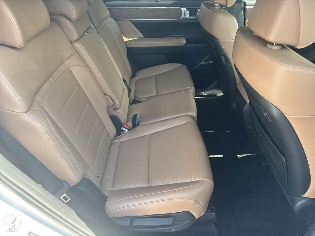 Used 2024 White Hyundai Limited image 15