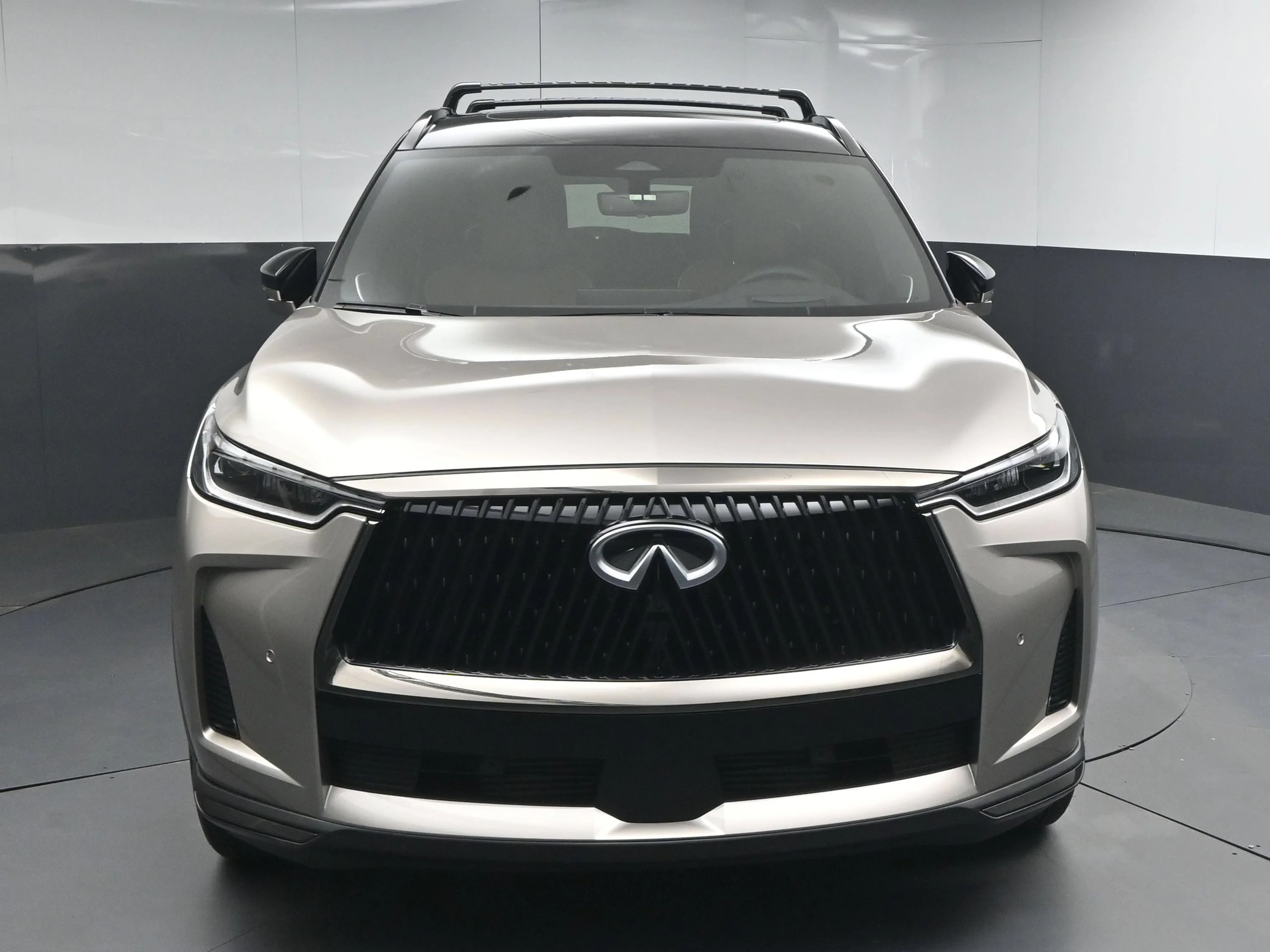 Used 2026 Warm Titanium/Black Obsidian INFINITI AUTOGRAPH image 2