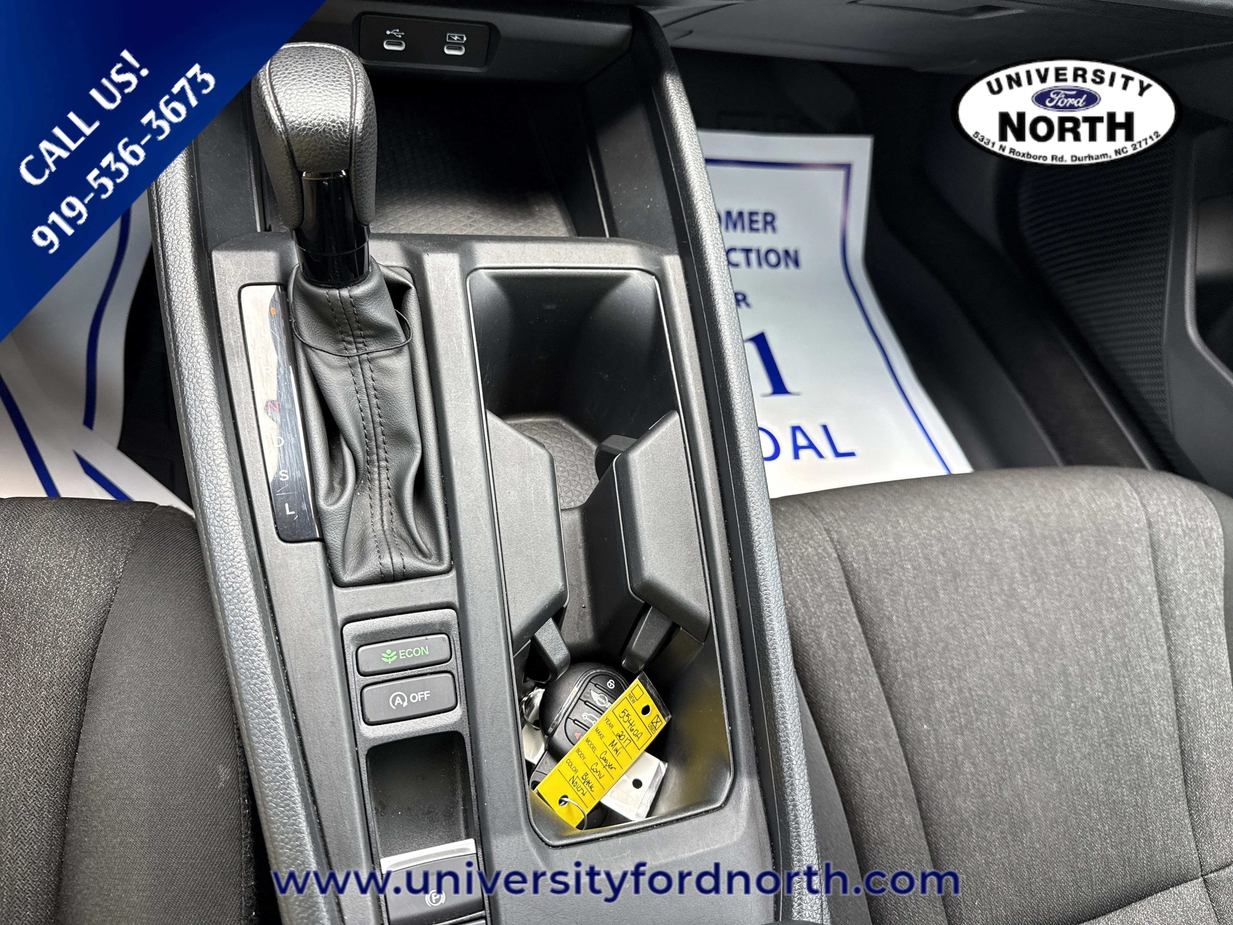 Used 2024 Platinum White Pearl Honda LX image 27