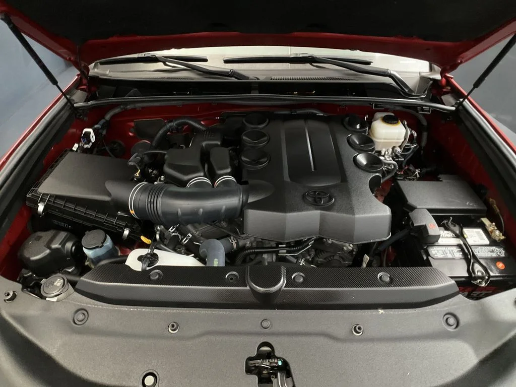 Used 2016 Barcelona Red Metallic Toyota SR5 Premium image 32