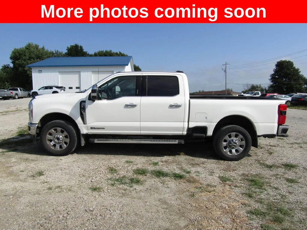 Used 2024 White Ford Lariat image 2