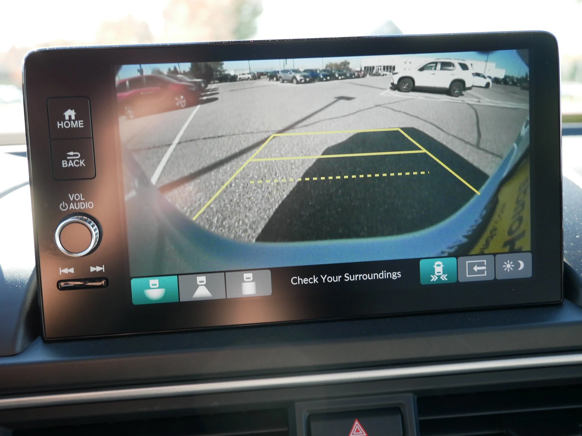 2025 Honda Pilot Touring - Photo 27