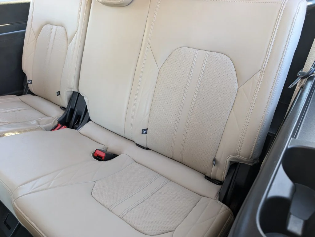 Used 2024 White Metallic Ford Platinum image 20