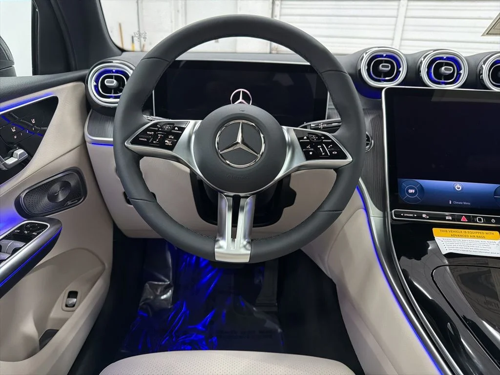 Used 2026 Gray Mercedes-Benz GLC 300 image 20