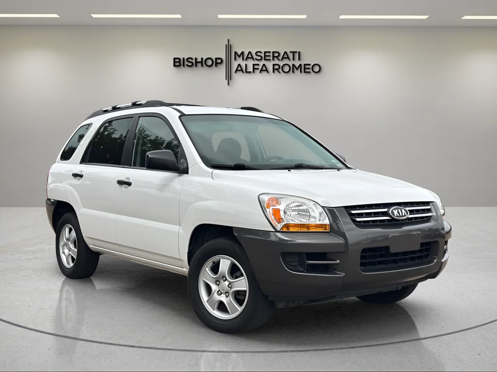 Used 2007 White Kia LX image 1