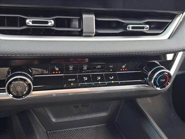 New 2027 Summit White Chevrolet FWD LT image 23