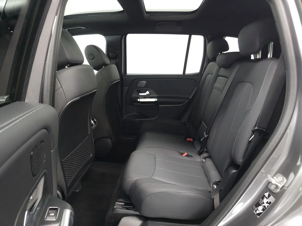 Certified Used 2026  Mercedes-Benz GLB 250 image 25