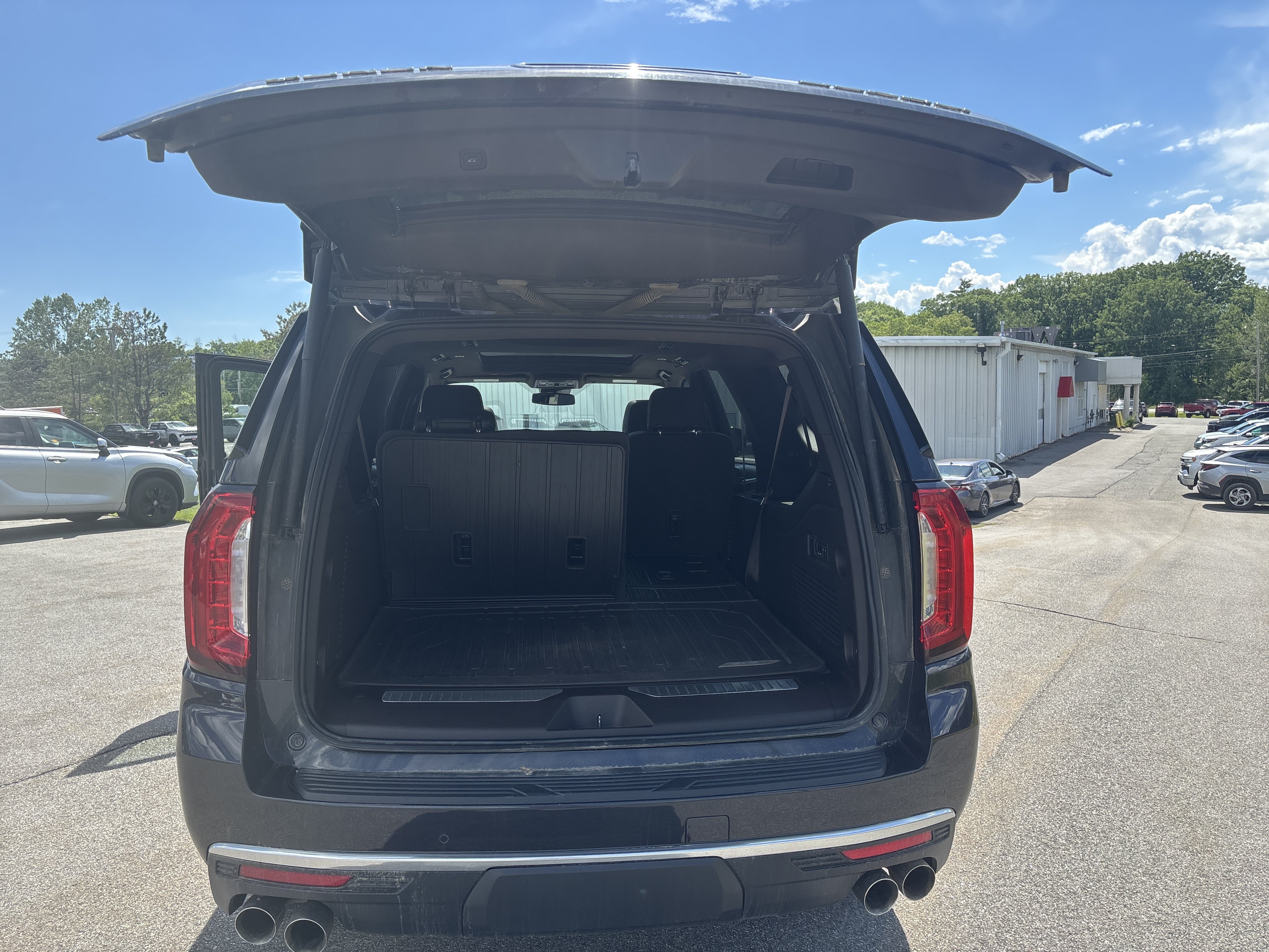 Used 2023 Titanium Rush Metallic GMC Denali image 17