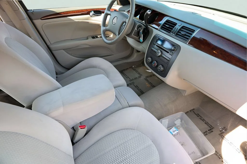 Used 2011 QUICKSILVER METALLIC Buick CX image 25