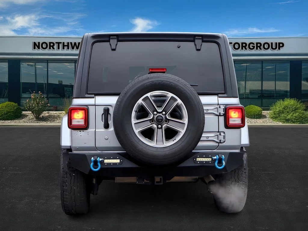 2020 Jeep Wrangler Unlimited Sahara - Photo 6