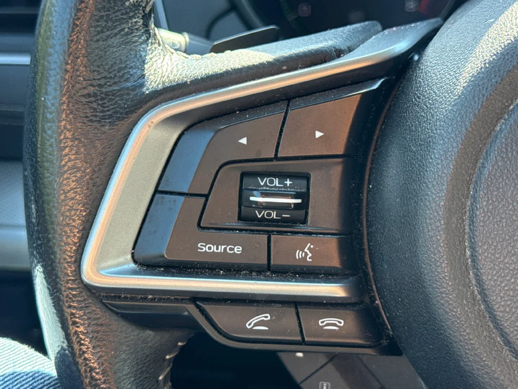 Used 2018 Twilight Blue Metallic Subaru 2.5i Premium image 29