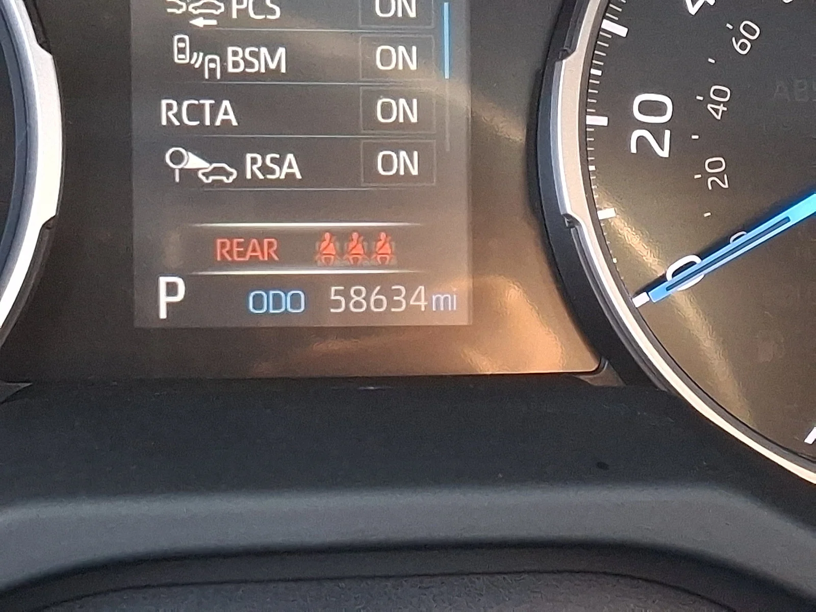Used 2021 White Toyota XLE image 20