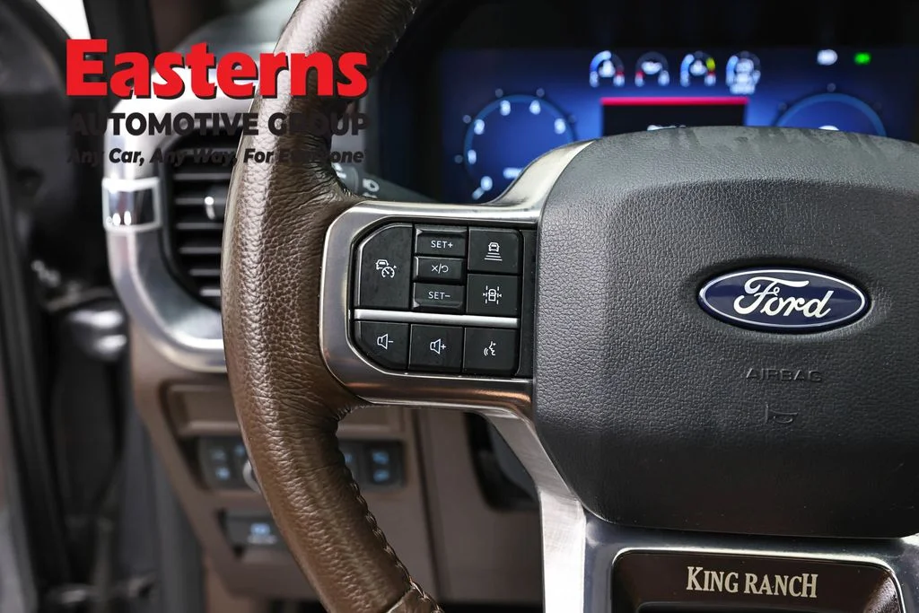 Used 2025 Gray Ford King Ranch image 15