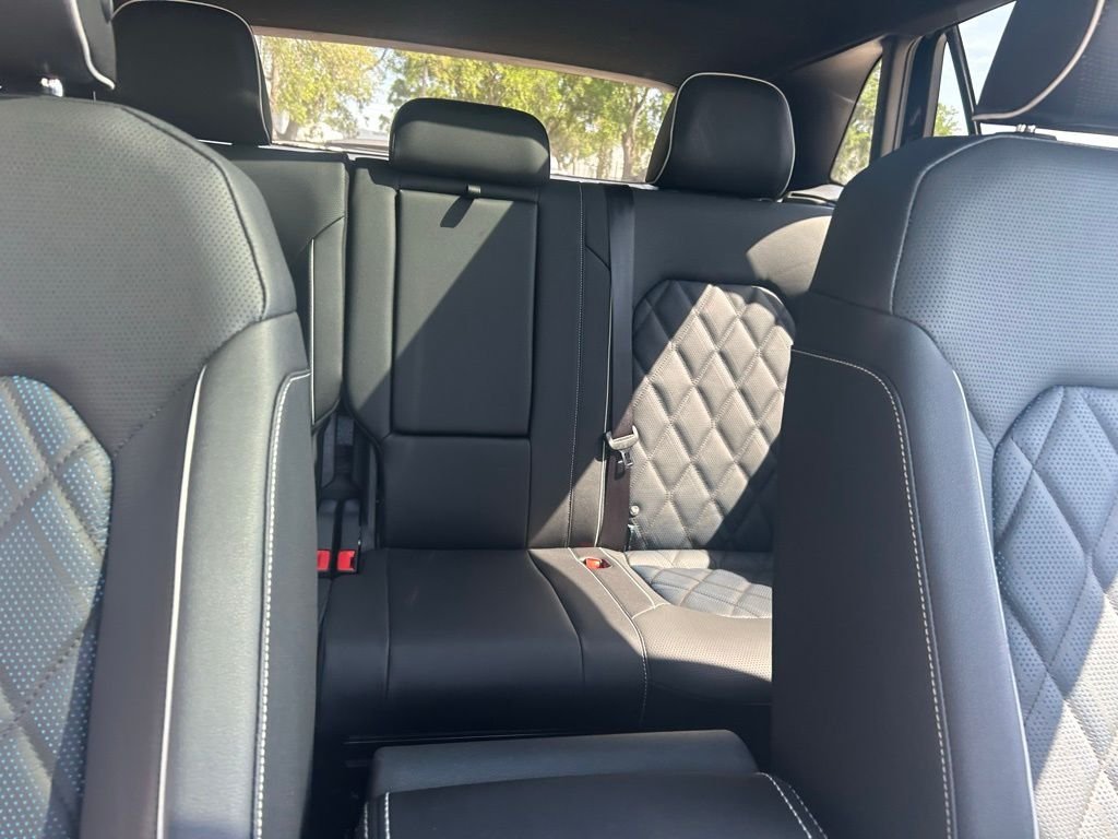 New 2026 Black Volkswagen 2.0T SEL Premium R-Line image 39