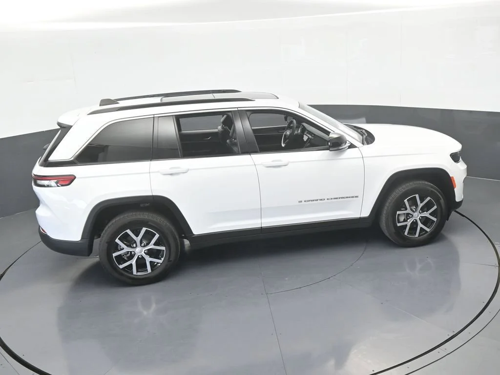 Used 2024 White Jeep Limited image 58