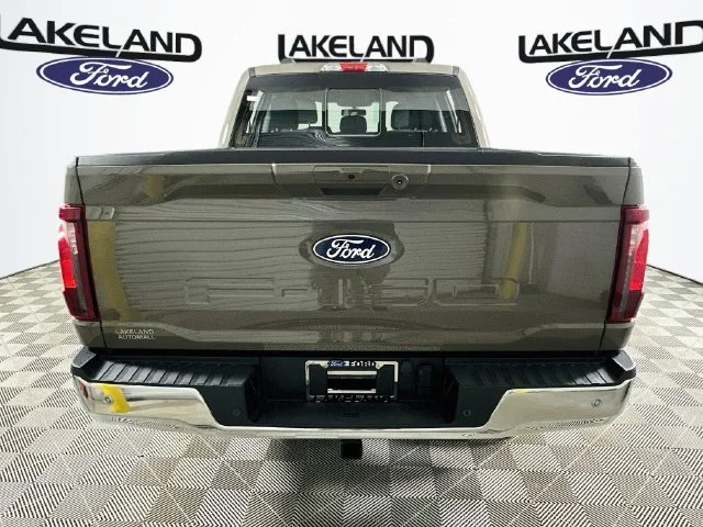 New 2026 Gray Ford XLT image 4