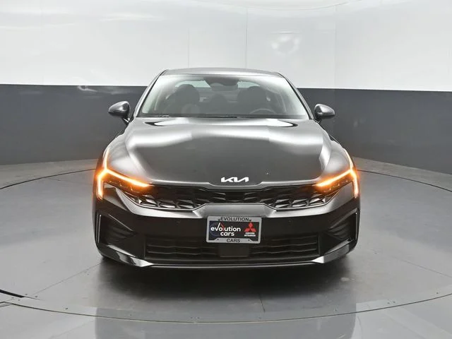 Used 2025 Black Kia LXS image 41