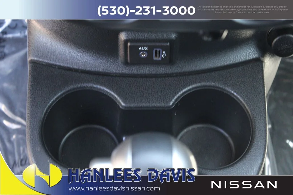 Used 2019 Silver Nissan 1.6 SV image 21