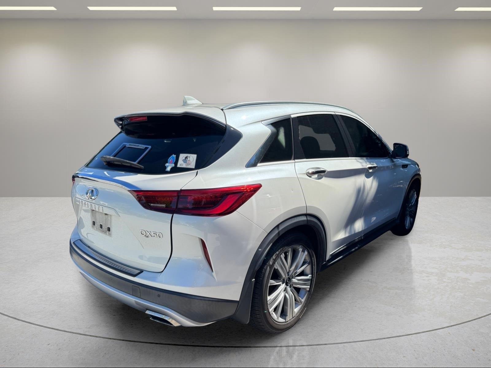 Used 2021 Majestic White INFINITI SENSORY image 8