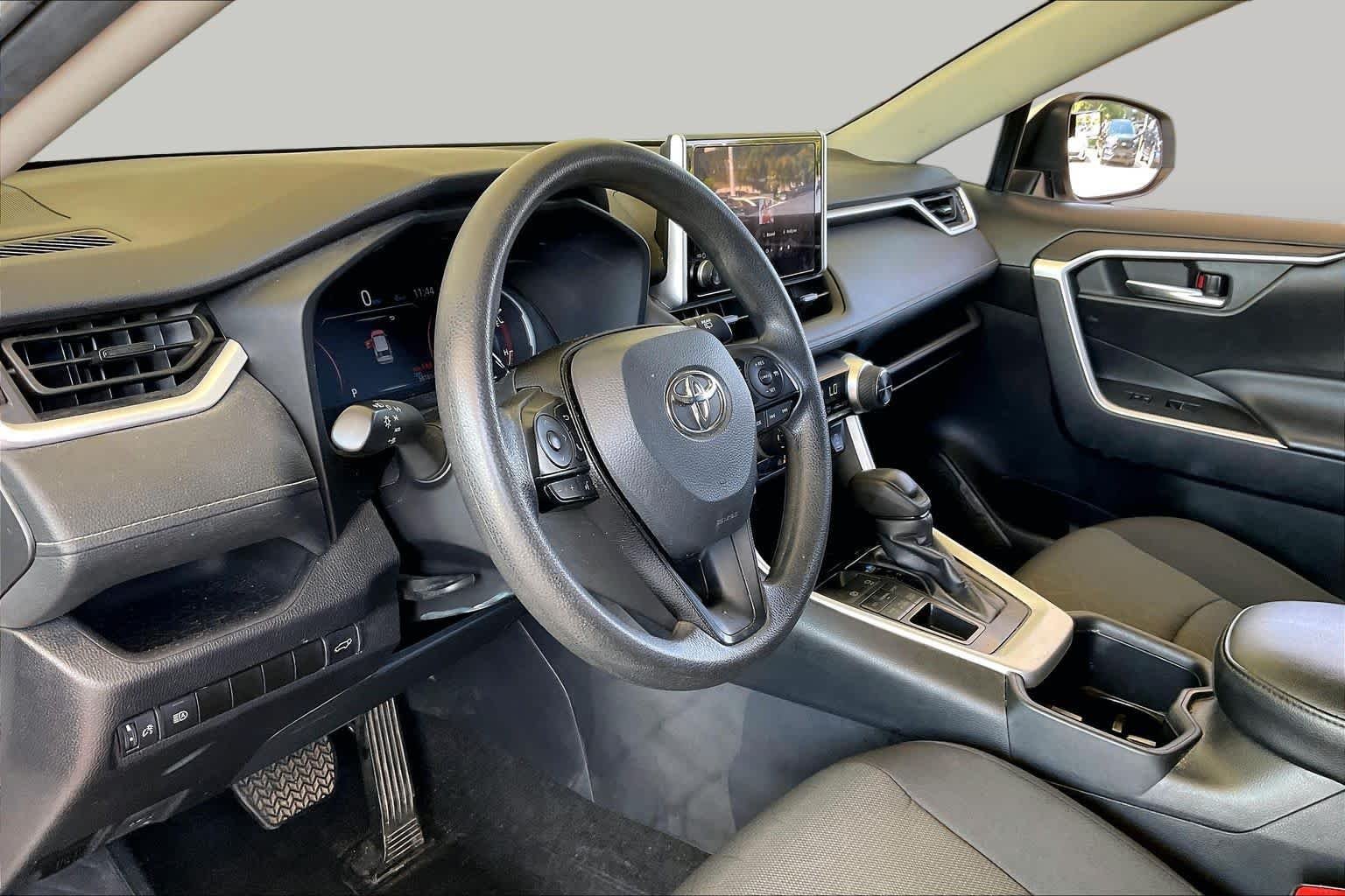 Used 2024 Ice Cap Toyota XLE image 16