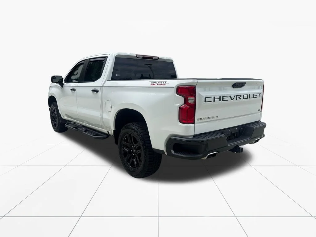 Used 2022 Summit White Chevrolet LT Trail Boss image 6