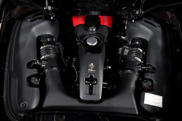 Certified Used 2018 Nero Daytona Ferrari  image 9