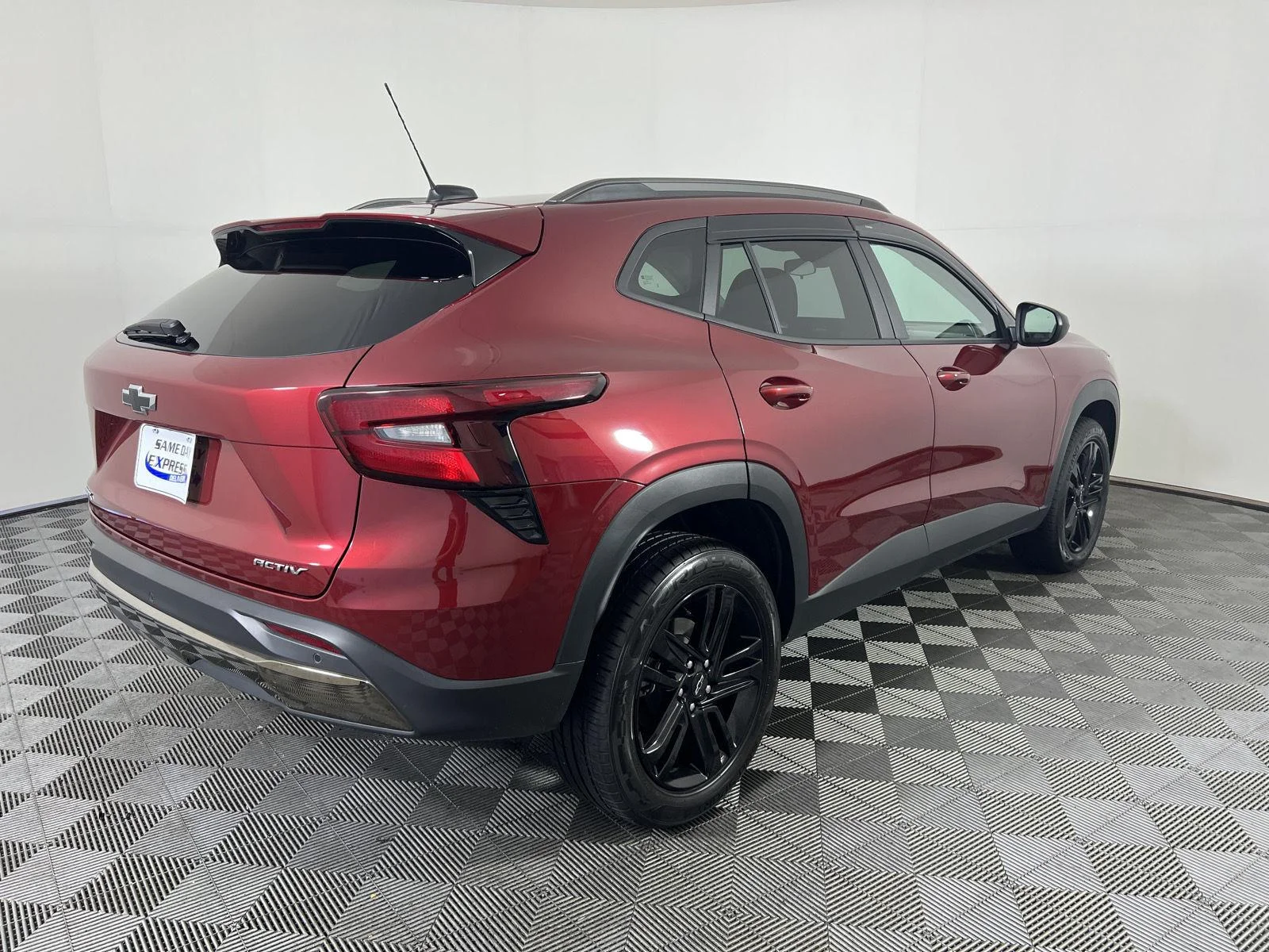 Used 2024 Crimson Metallic Chevrolet ACTIV image 22