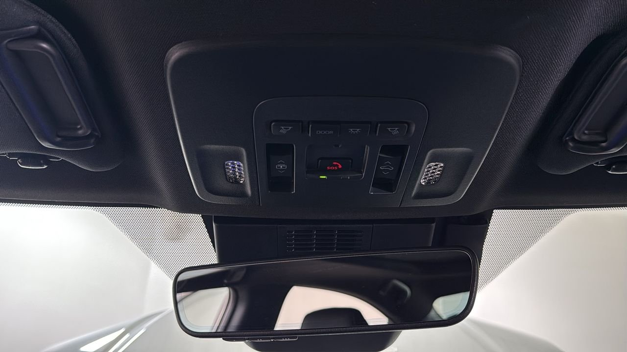 New 2026 Wind Chill Pearl <sup>1</sup> Toyota  XSE image 11
