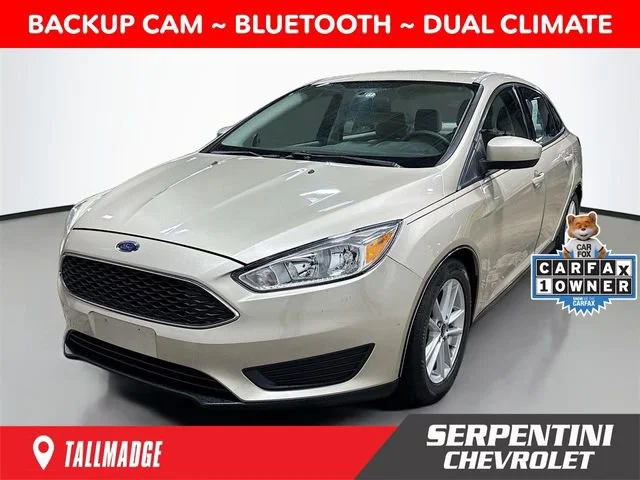 2018 Ford Focus Sedan SE's photo