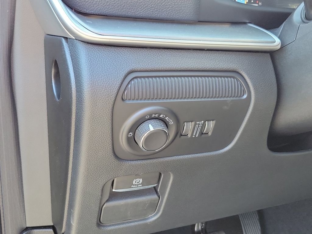 New 2026 Silver Zynith Jeep  image 18