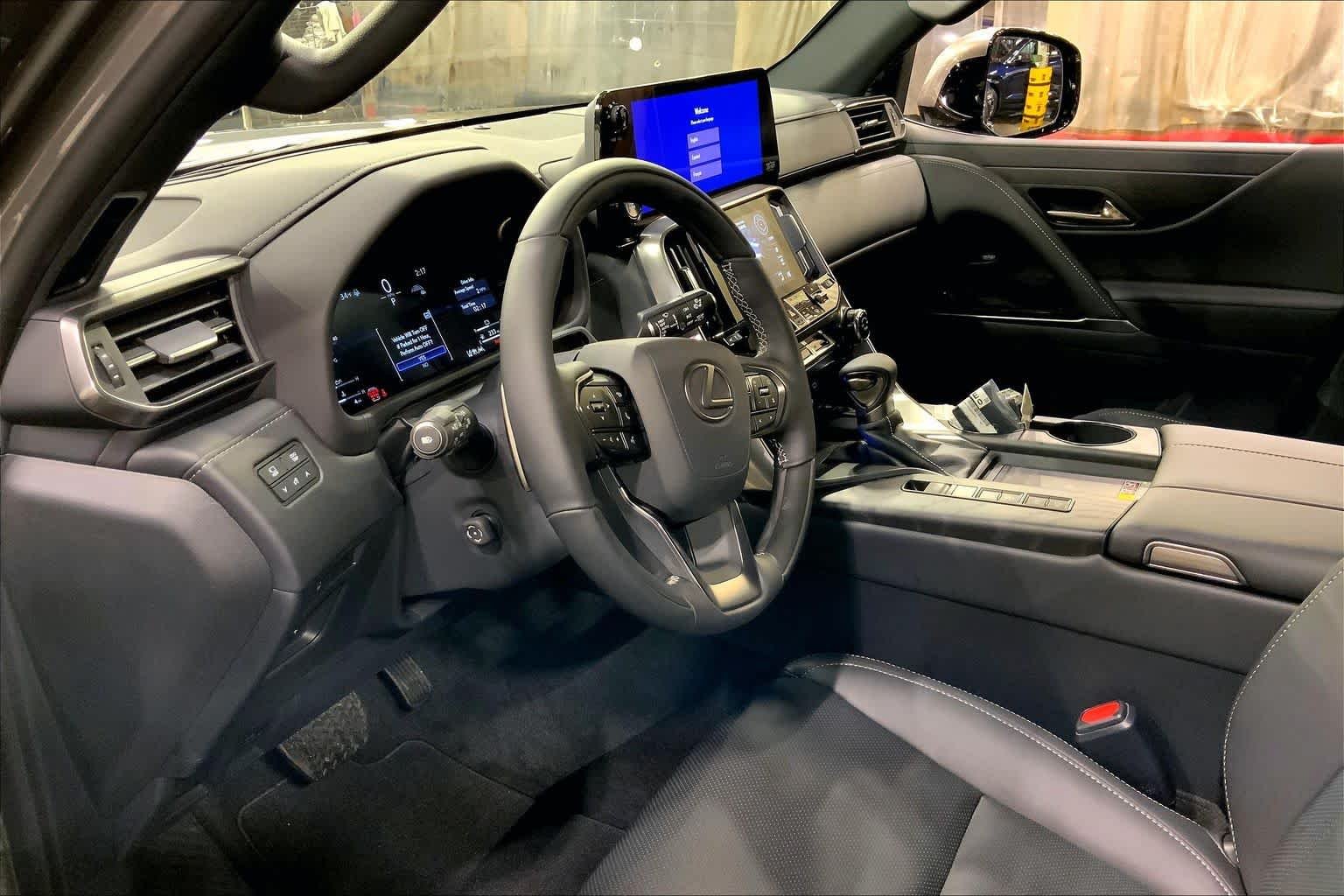 2026 Lexus LX 600 Luxury - Photo 8