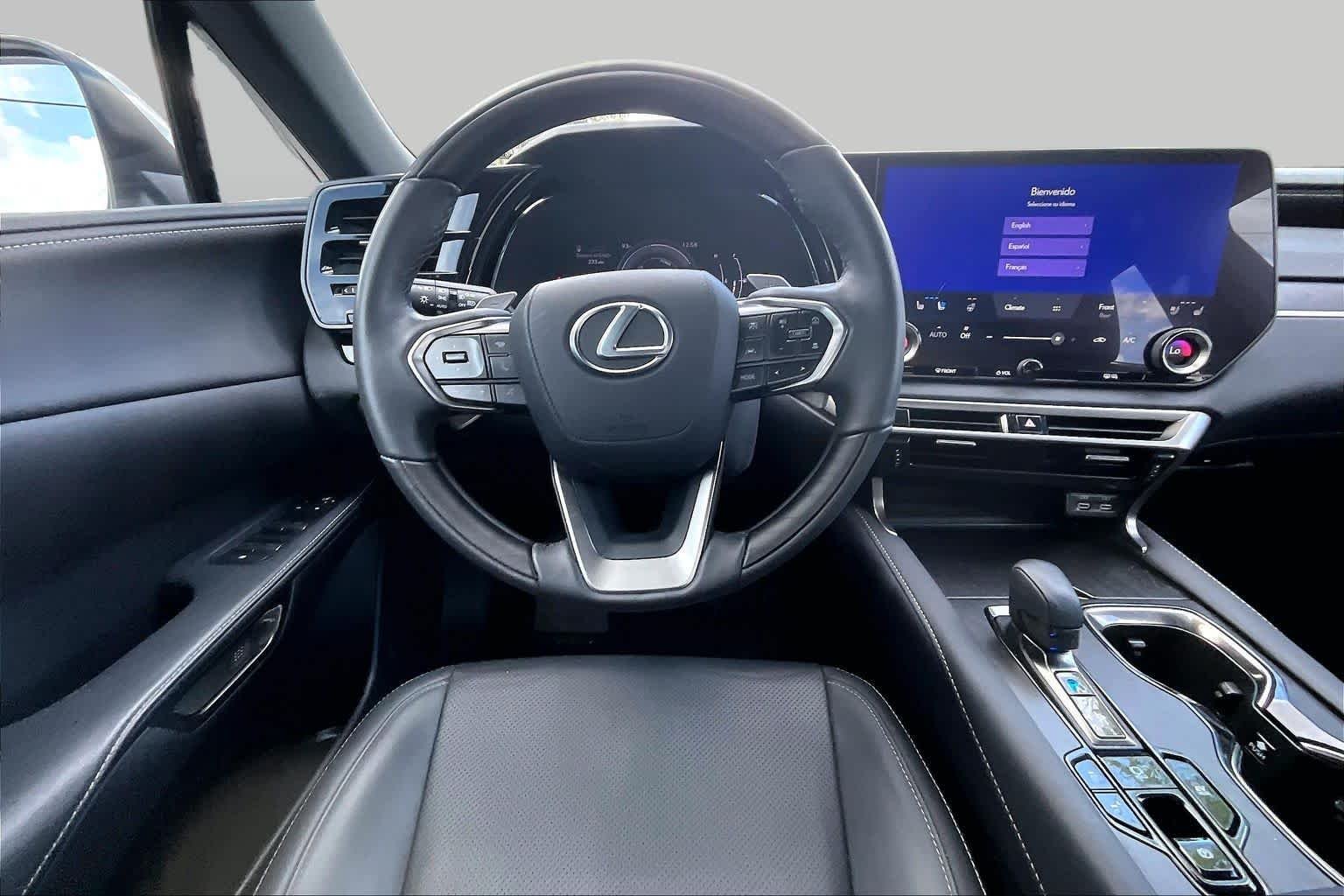 Used 2024 Eminent White Pearl Lexus Premium image 6