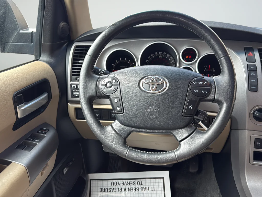 Used 2012 Black Toyota Limited image 38