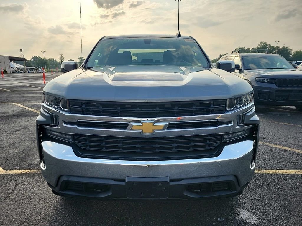 Used 2020 Gray Chevrolet LT image 9
