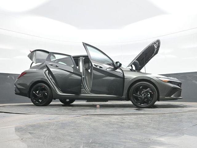 New 2026 Gray Hyundai SEL Sport image 31