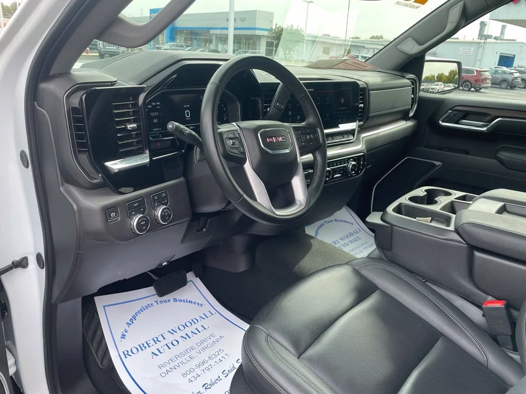 Used 2025 Summit White GMC SLT image 12