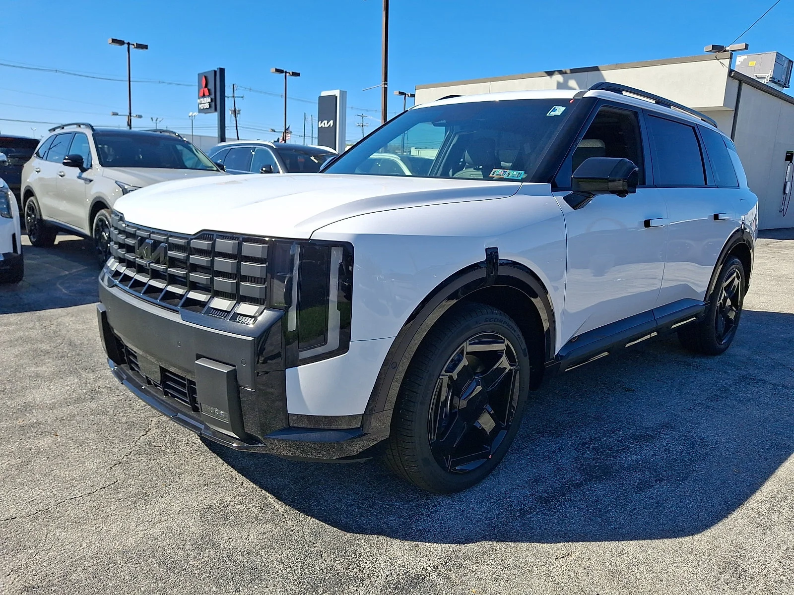 New 2027 White Kia X-Line SX image 4