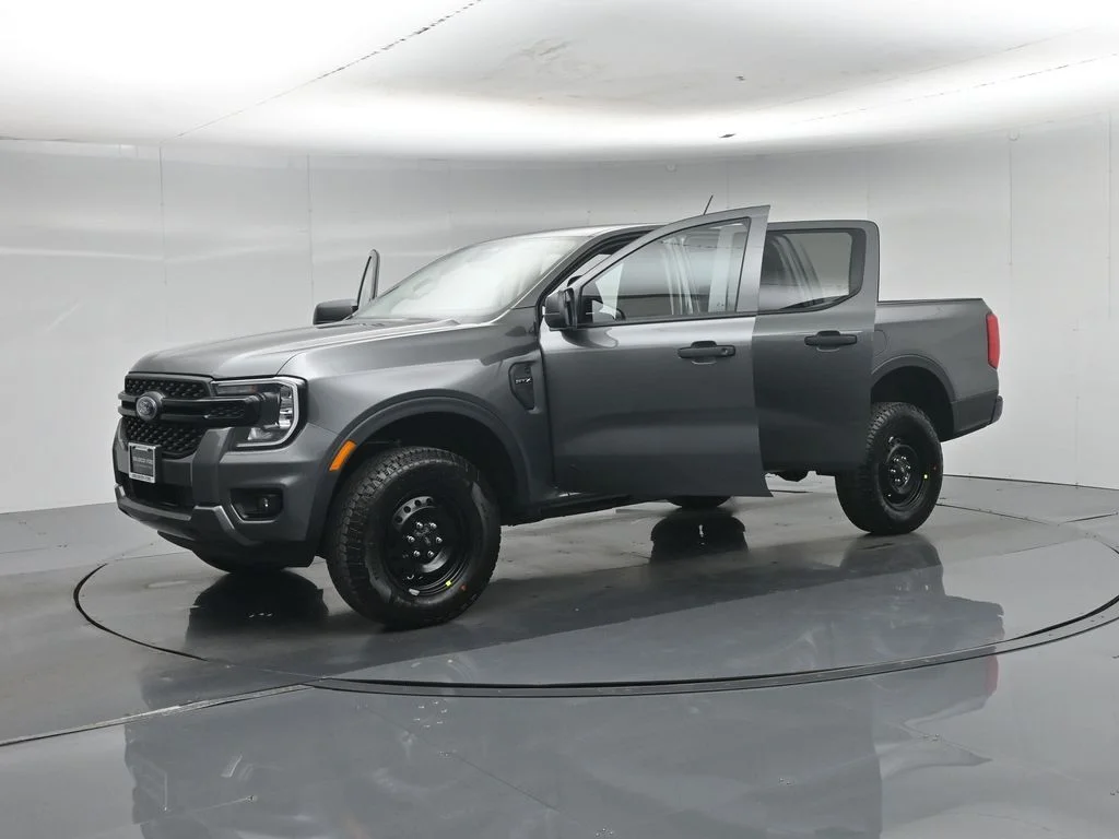 New 2026 Gray Ford XL image 5