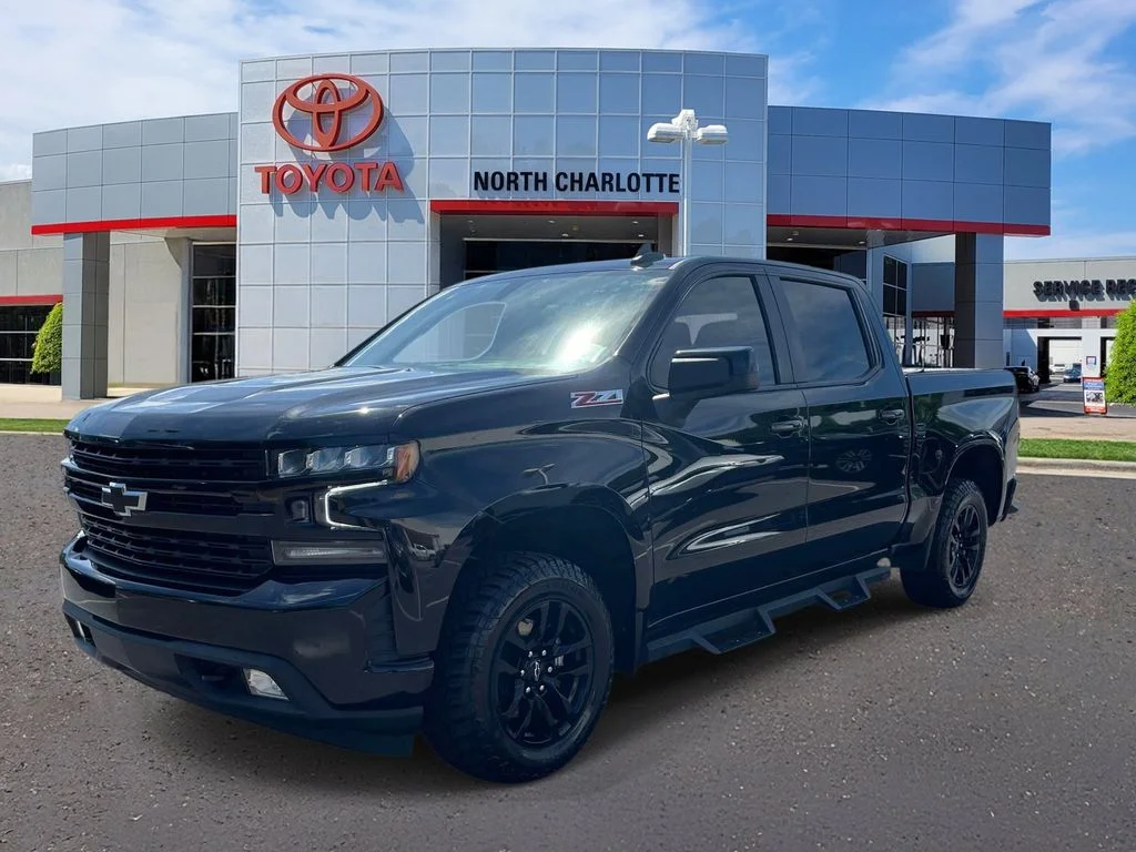 Used 2021 Black Chevrolet RST image 5
