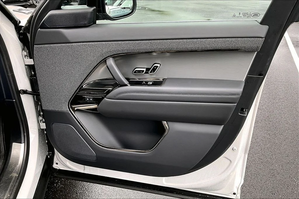 Used 2024 Gray Land Rover Dynamic SE image 19
