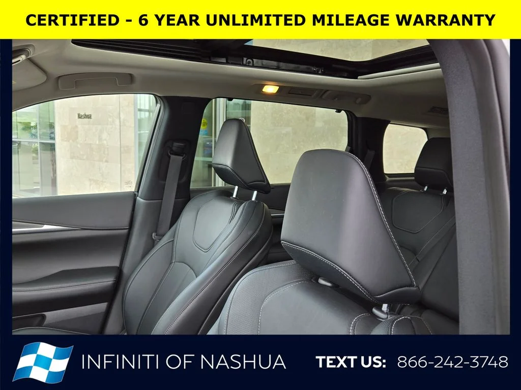Certified Used 2023 White INFINITI LUXE image 8