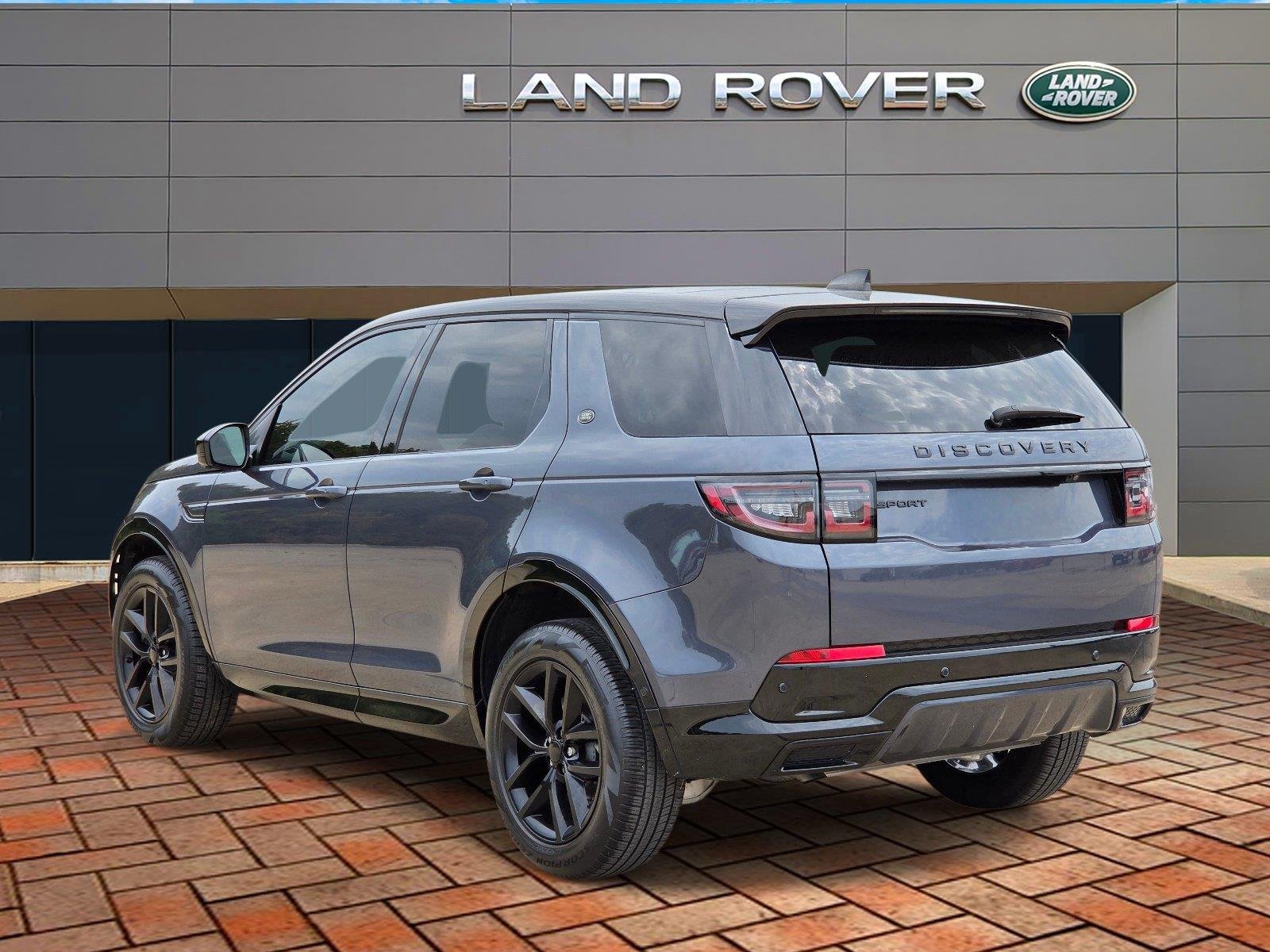 Used 2024 Varesine Blue Metallic Land Rover Dynamic SE image 6