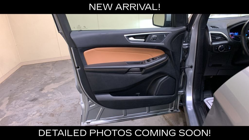 Used 2024 Silver Metallic Ford Titanium image 28