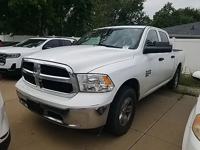 Used 2023 White Ram SLT image 11