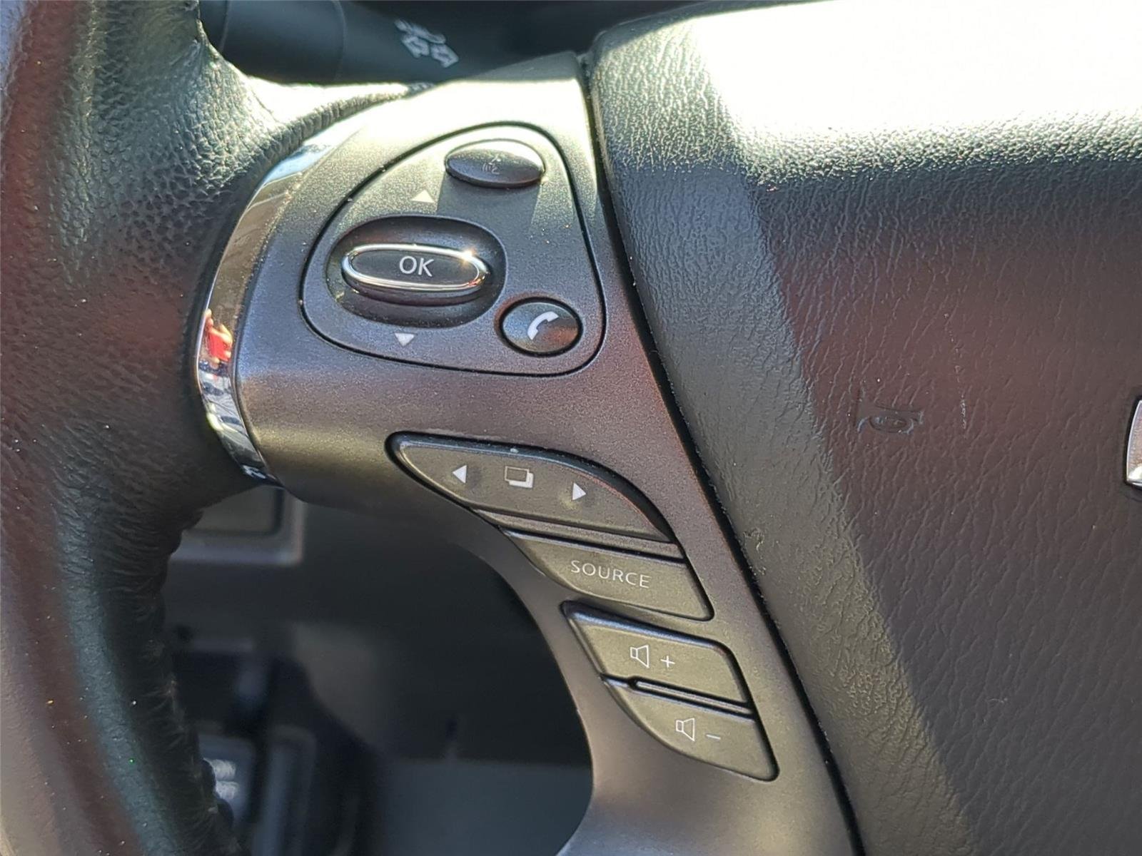 Used 2021 Magnetic Black Pearl Nissan SV image 19