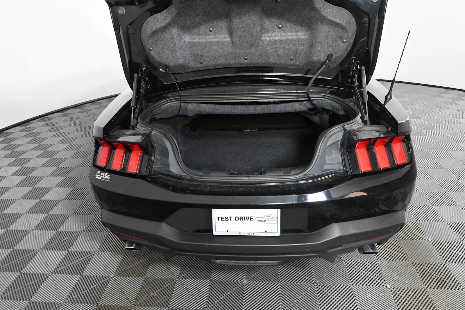 Used 2024 Shadow Black Ford EcoBoost Premium image 9